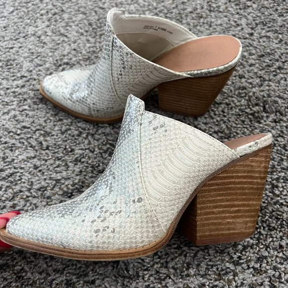 Snake Skin Design Mules - Picture 1 of 6